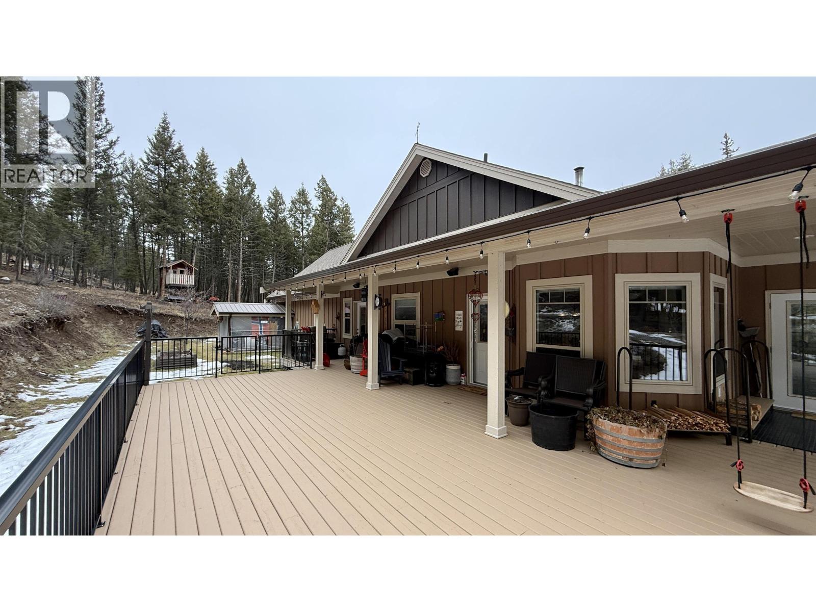 5352 Qua Place, 108 Mile Ranch, British Columbia  V0K 2Z0 - Photo 28 - R3087756