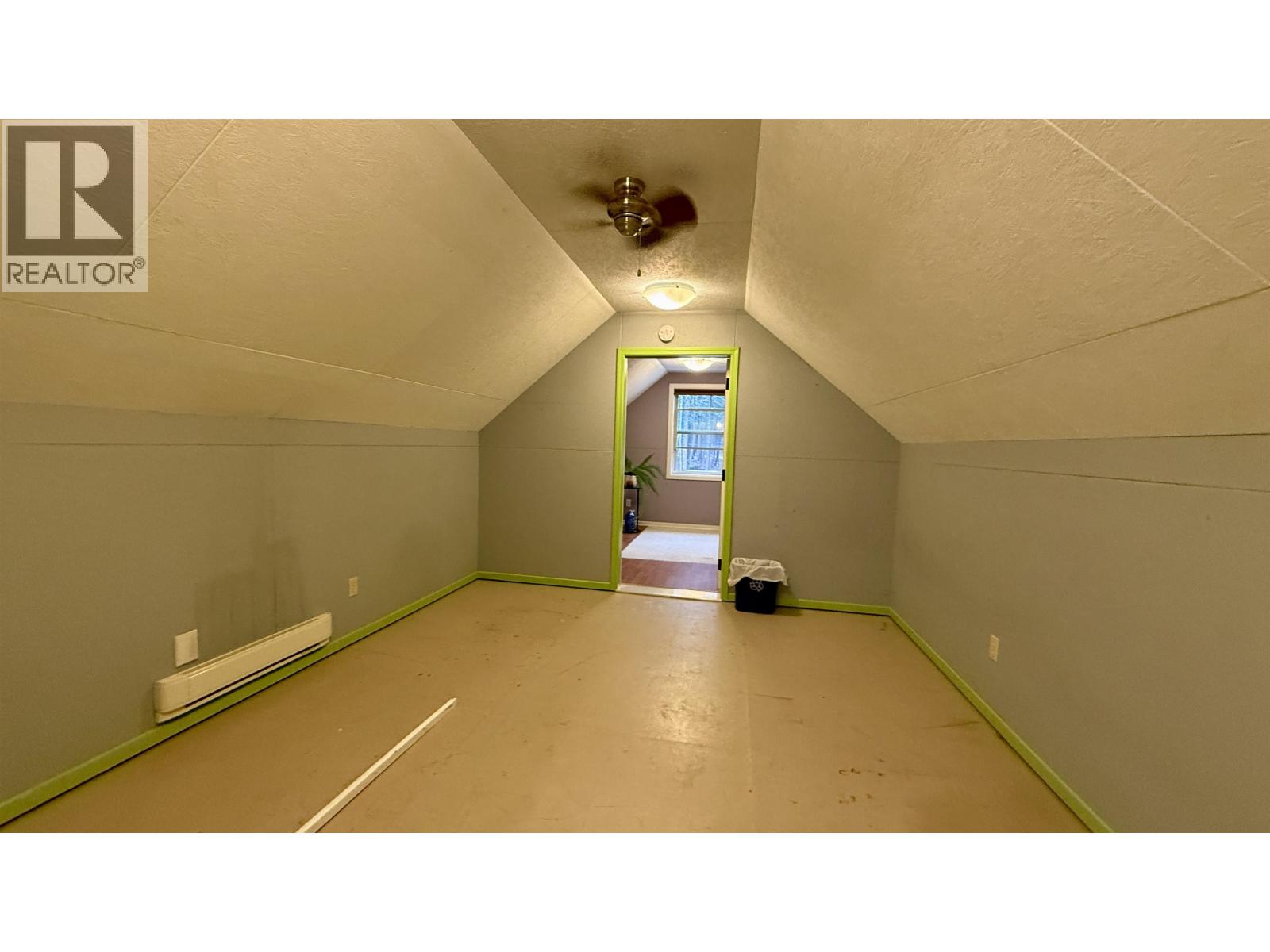 5352 Qua Place, 108 Mile Ranch, British Columbia  V0K 2Z0 - Photo 23 - R3087756