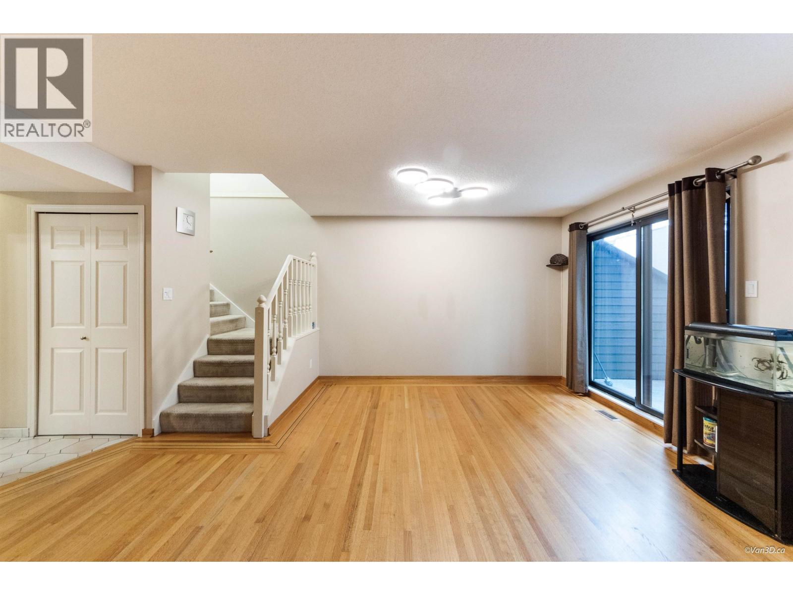 7305 Coronado Drive, Burnaby, British Columbia  V5A 1P9 - Photo 19 - R3071524