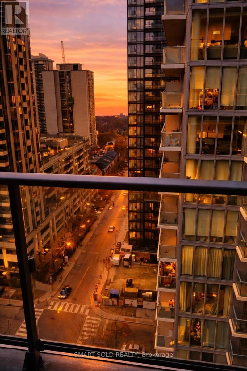 1713 - 195 Redpath Avenue, Toronto, Ontario  M4P 0E4 - Photo 3 - C12825540