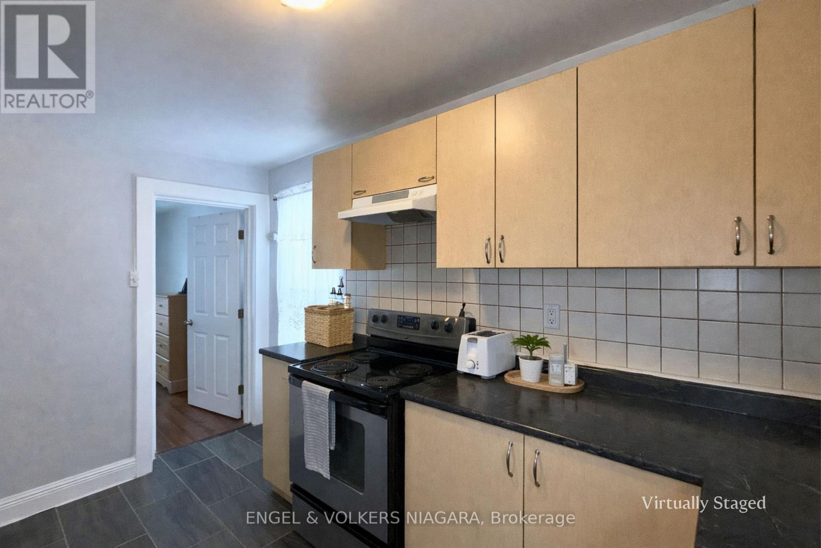 4752 Crawford Place W, Niagara Falls (Downtown), Ontario  L2E 1Z2 - Photo 11 - X12846618