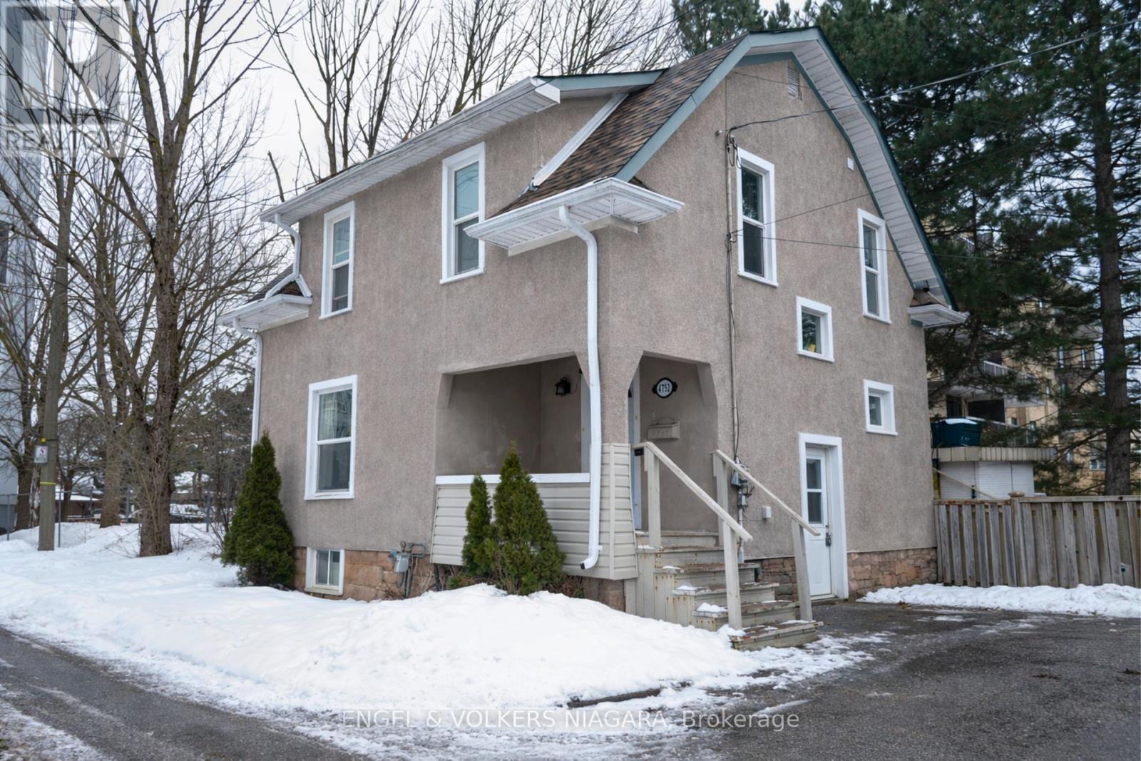 4752 Crawford Place W, Niagara Falls (Downtown), Ontario  L2E 1Z2 - Photo 3 - X12846618