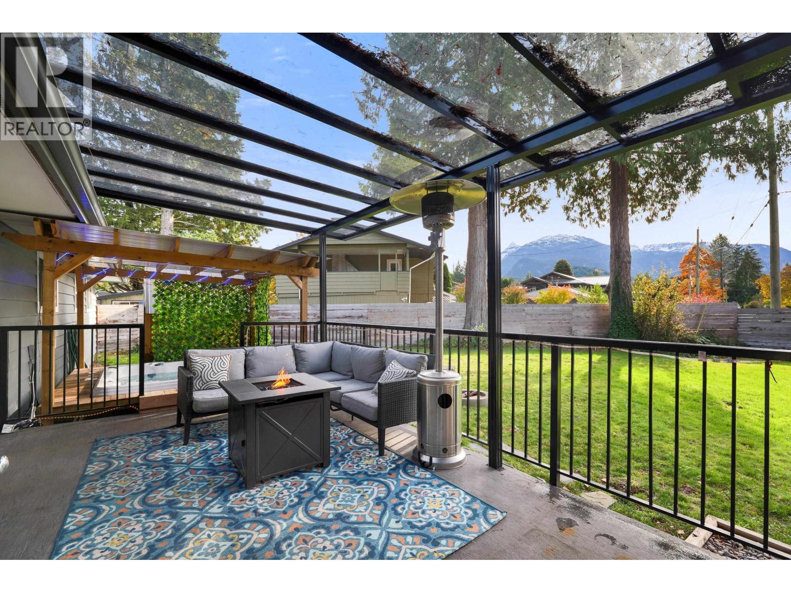 2026 Garibaldi Way, Squamish, British Columbia  V0N 1T0 - Photo 17 - R3096276