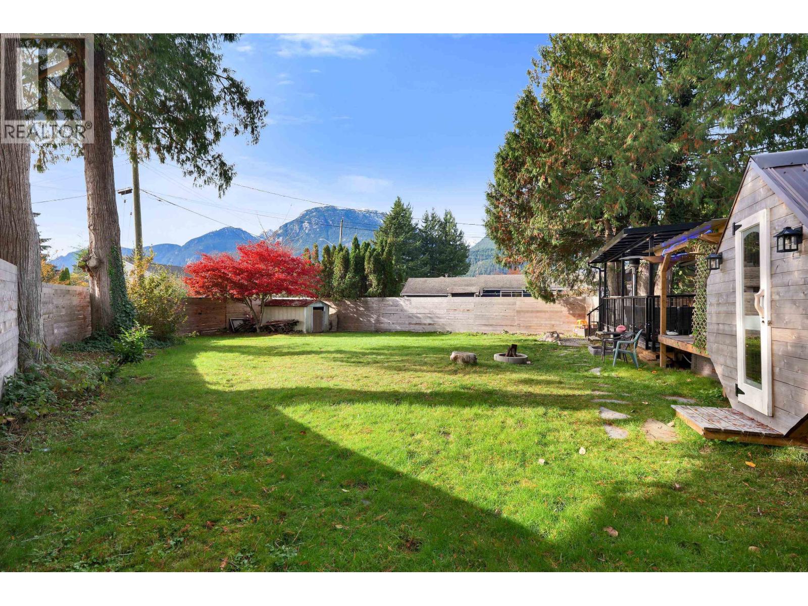 2026 Garibaldi Way, Squamish, British Columbia  V0N 1T0 - Photo 22 - R3096276