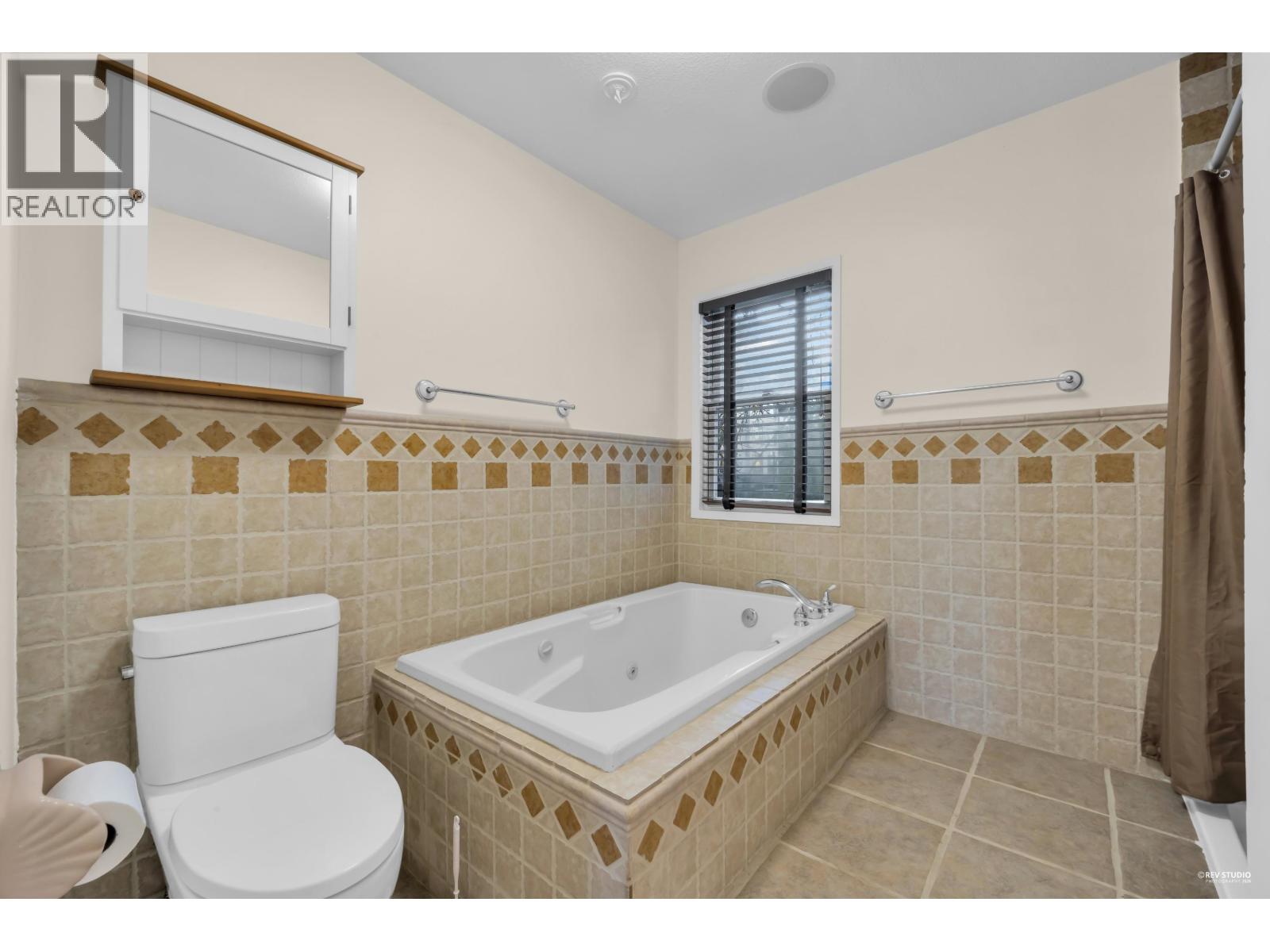 210 Nelson Street, Coquitlam, British Columbia  V3K 4M4 - Photo 15 - R3096278