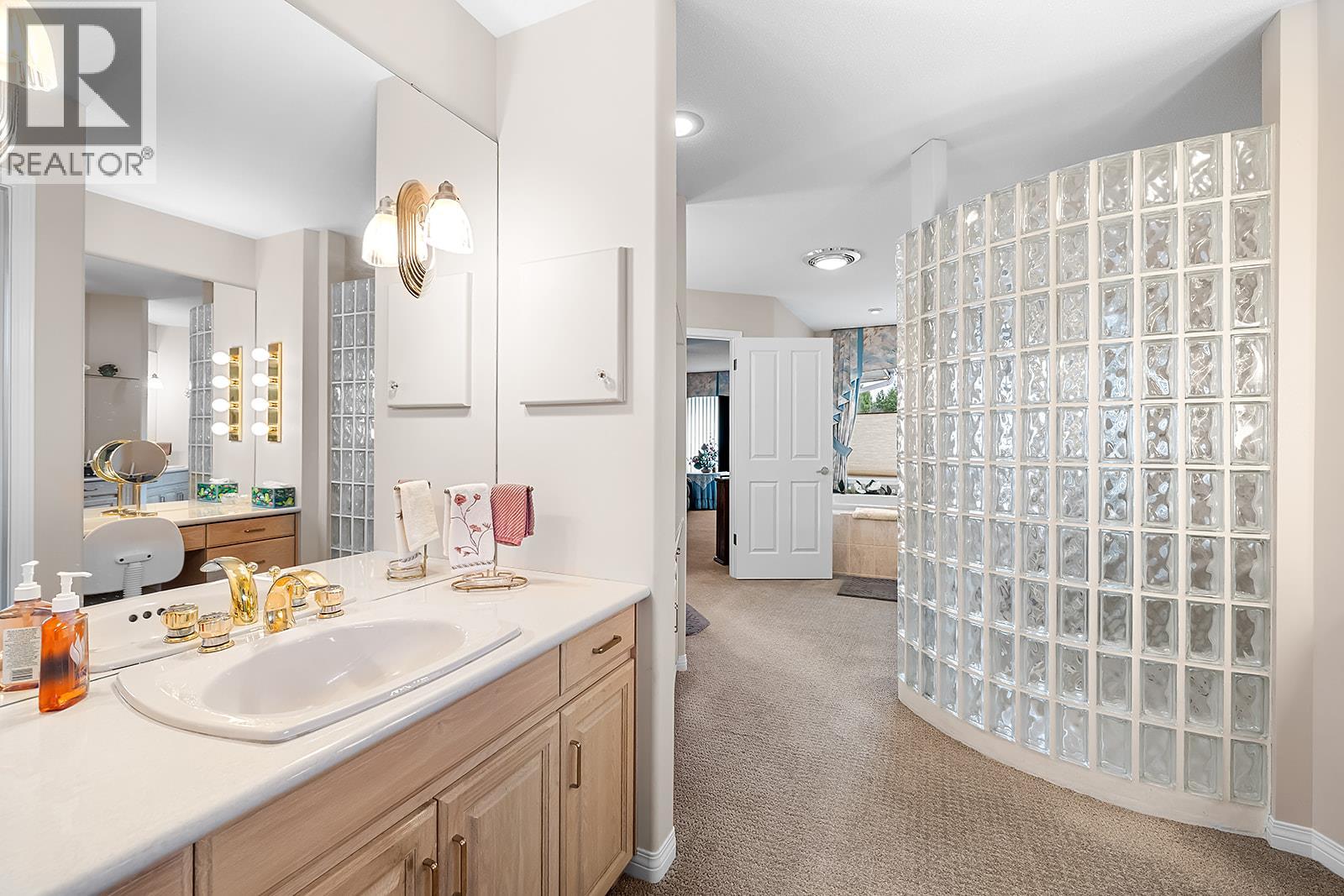 1113 Westridge Street, Creston, British Columbia  V0B 1G6 - Photo 37 - 10377159