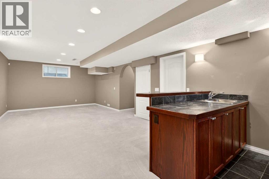 69 Elkton Way Sw, Calgary, Alberta  T3H 4Y9 - Photo 33 - A2284817