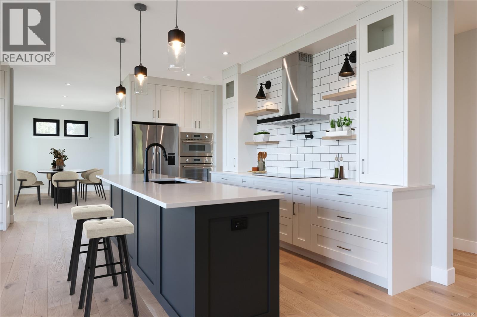 176 Baynes Dr, Fanny Bay, British Columbia  V0R 1W0 - Photo 3 - 1023705