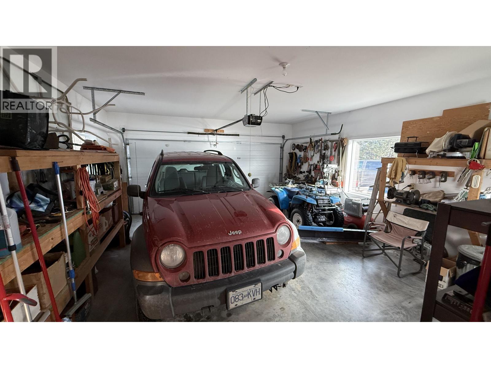 5456 Carlson Road, 108 Mile Ranch, British Columbia  V0K 2E1 - Photo 15 - R3094139