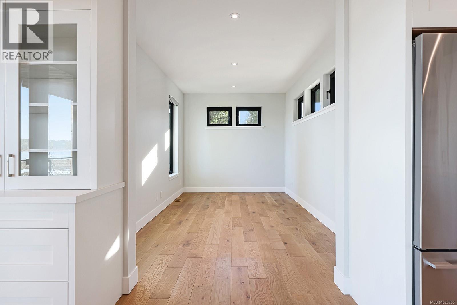 176 Baynes Dr, Fanny Bay, British Columbia  V0R 1W0 - Photo 30 - 1023705