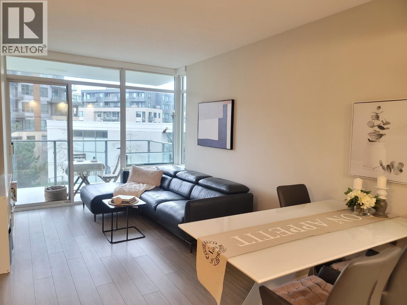 306 602 Como Lake Avenue, Coquitlam, British Columbia  V3J 0G2 - Photo 4 - R3059137