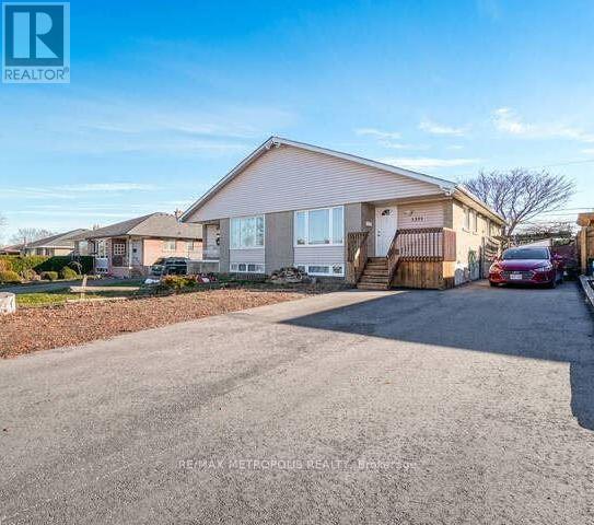 Main - 1391 Garvolin Avenue, Pickering, Ontario  L1W 1J7 - Photo 3 - E12846634