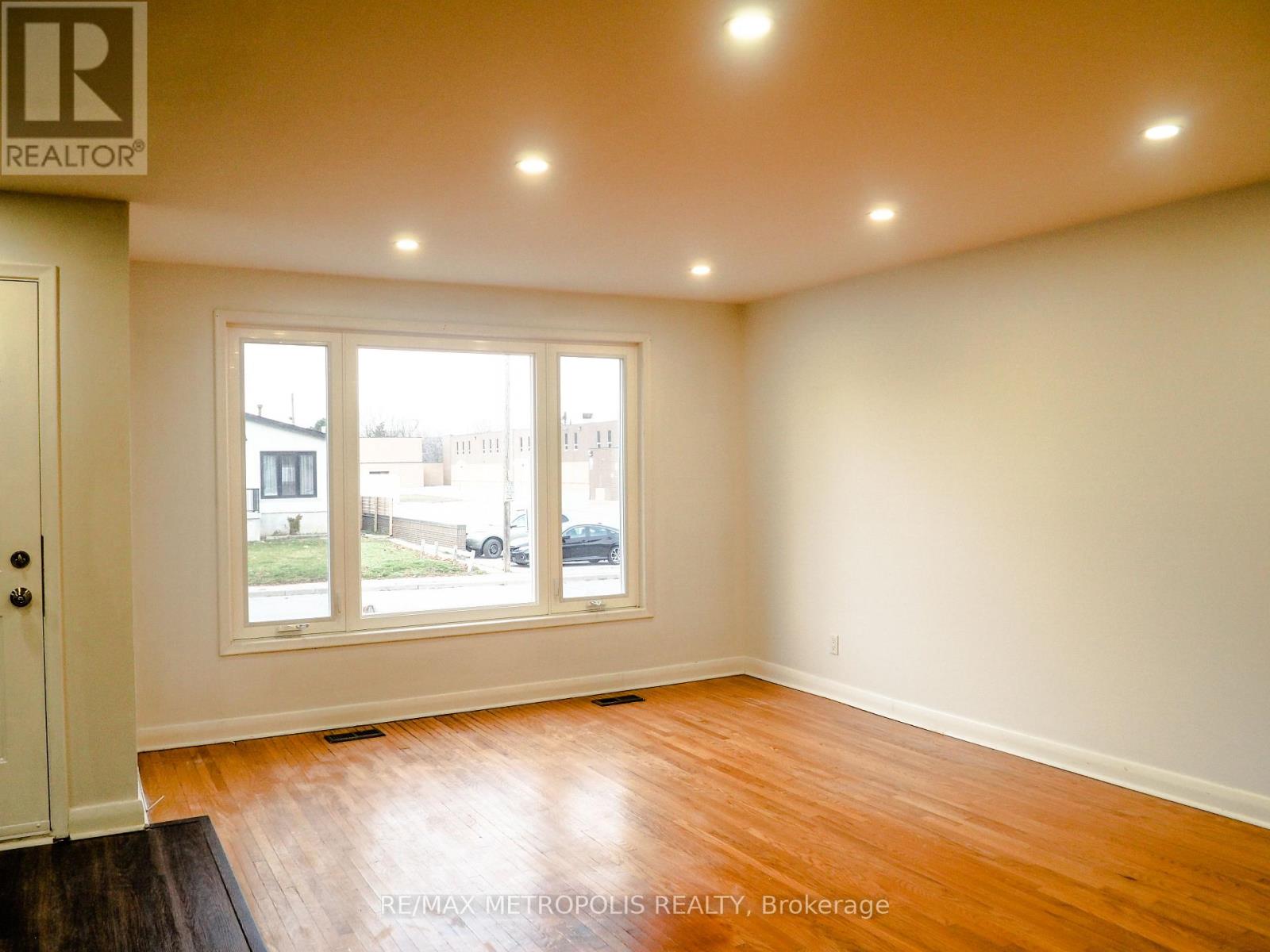 Main - 1391 Garvolin Avenue, Pickering, Ontario  L1W 1J7 - Photo 37 - E12846634