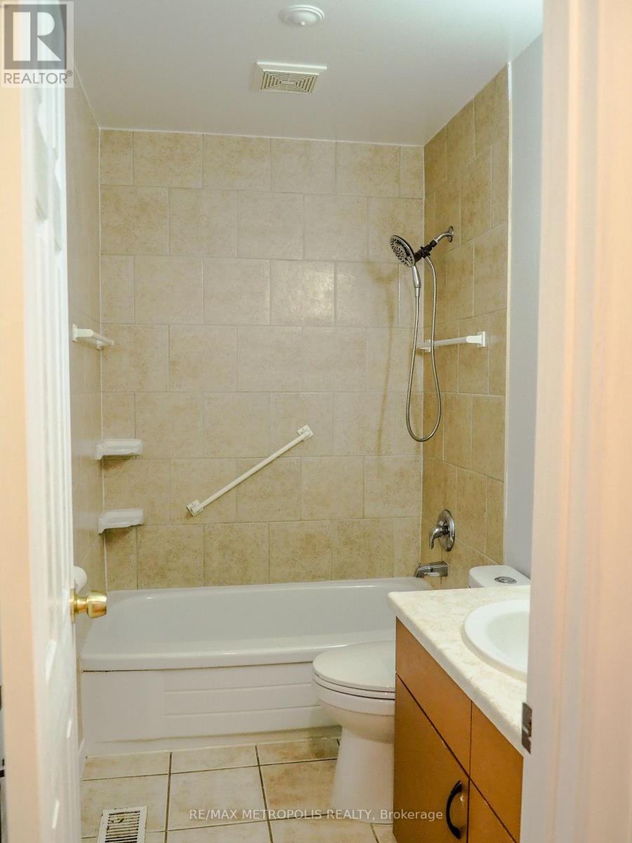 Main - 1391 Garvolin Avenue, Pickering, Ontario  L1W 1J7 - Photo 39 - E12846634