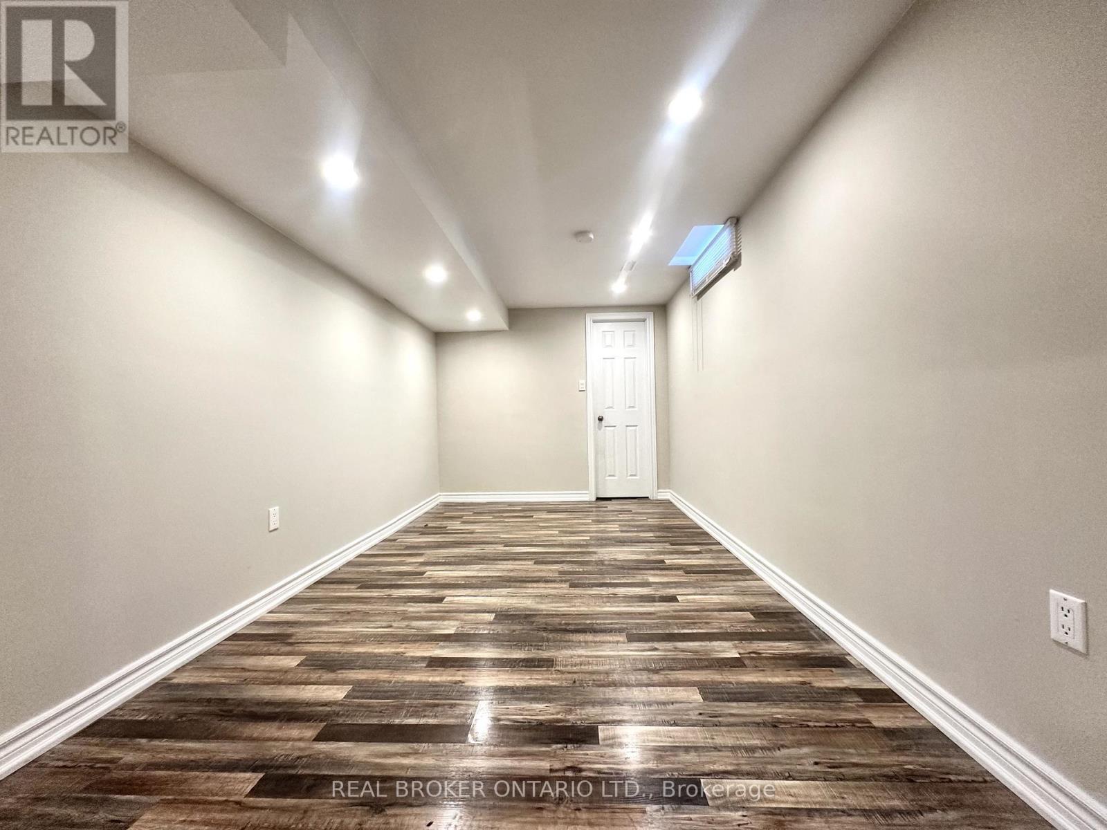 Basement - 60 Steepleview Crescent, Richmond Hill, Ontario  L4C 9R3 - Photo 16 - N12846594