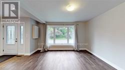 133 Harrison Drive, Newmarket, Ontario  L3Y 4P5 - Photo 3 - N12846614