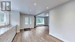 133 Harrison Drive, Newmarket, Ontario  L3Y 4P5 - Photo 6 - N12846614