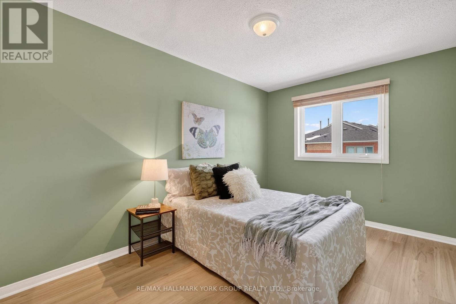 890 Caribou Valley Circle, Newmarket, Ontario  L3X 1X1 - Photo 9 - N12846616