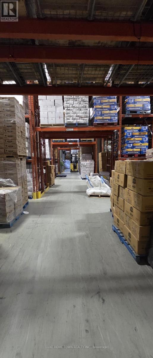 235 Advance Boulevard, Brampton, Ontario  L6T 4J2 - Photo 3 - W12845844