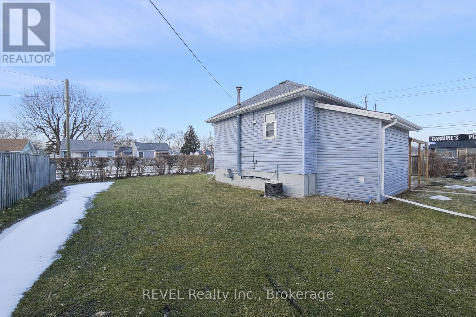Upper - 6222 Hawkins Street, Niagara Falls, Ontario  L2G 3B5 - Photo 10 - X12837190
