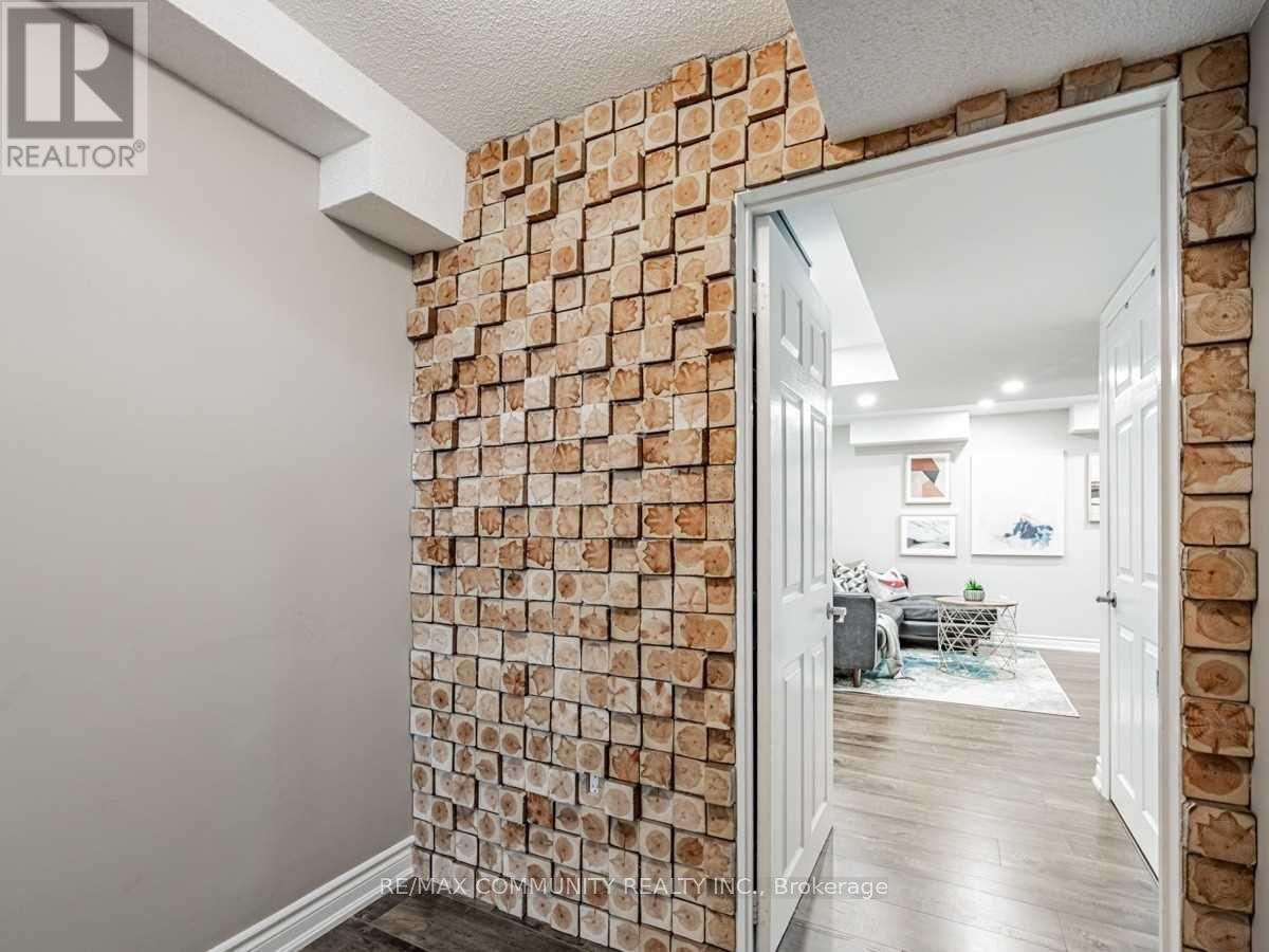 49 - 1588 South Parade Court, Mississauga, Ontario  L5M 6E7 - Photo 31 - W12843066