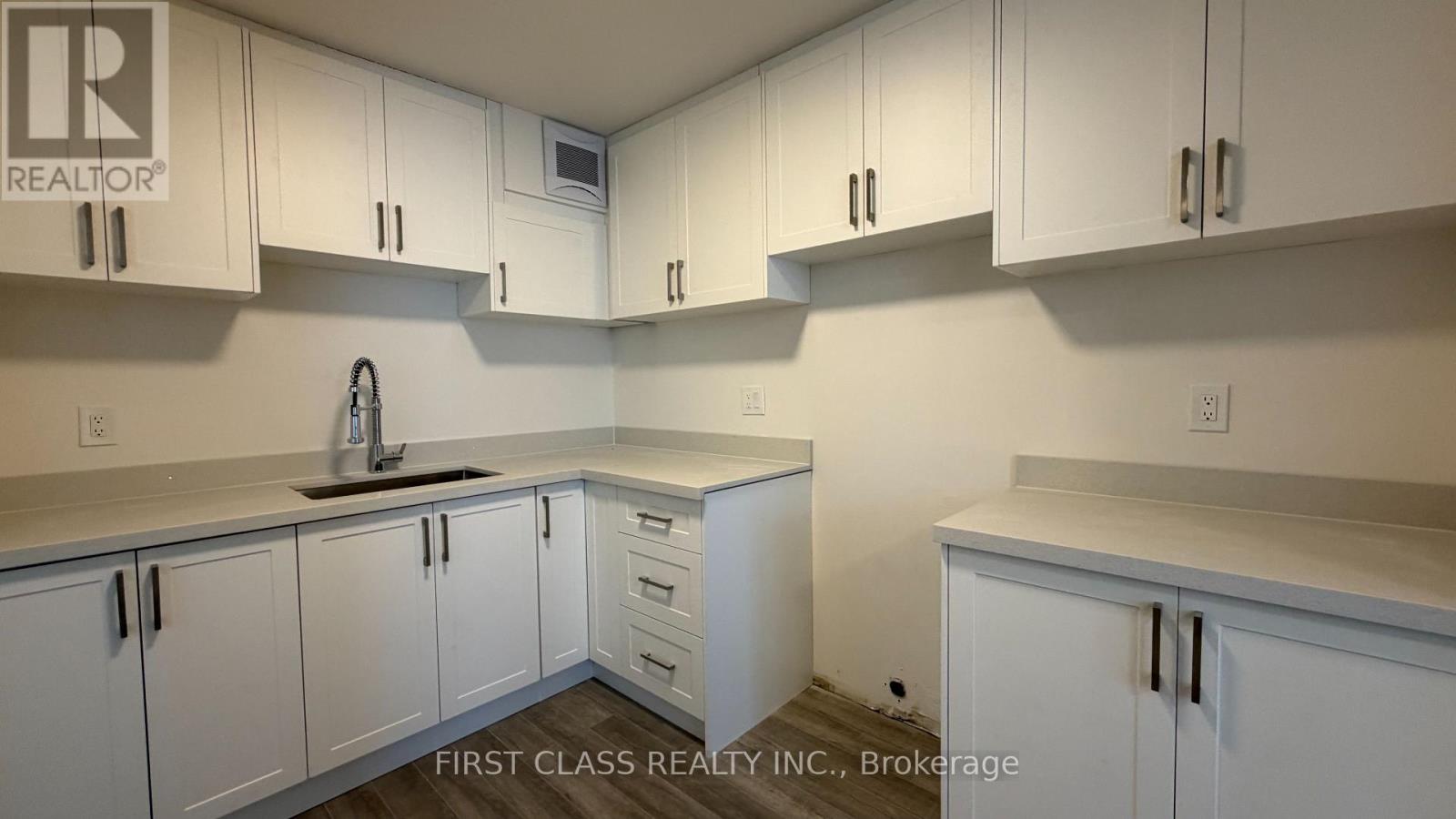 1415 - 541 Blackthorn Avenue, Toronto, Ontario  M6M 5A6 - Photo 20 - W12846628