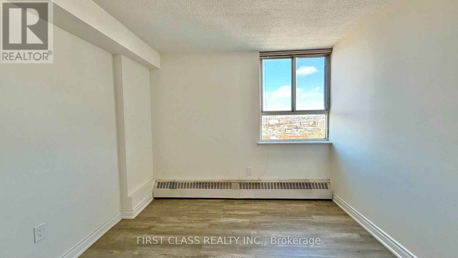 1415 - 541 Blackthorn Avenue, Toronto, Ontario  M6M 5A6 - Photo 24 - W12846628