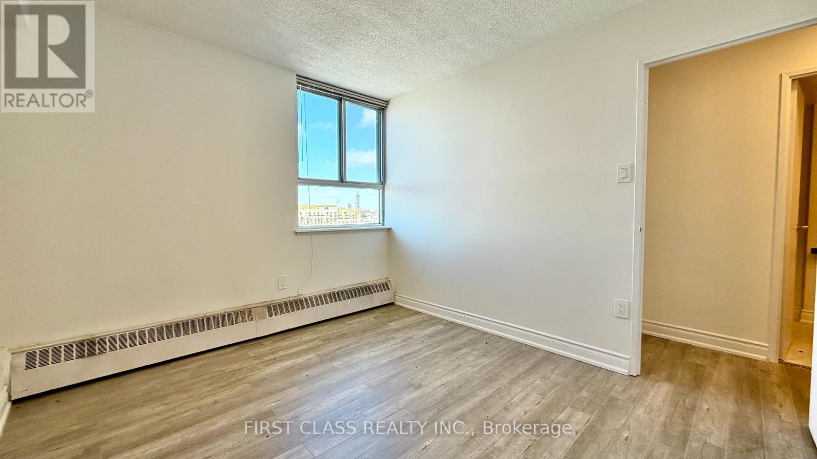 1415 - 541 Blackthorn Avenue, Toronto, Ontario  M6M 5A6 - Photo 25 - W12846628