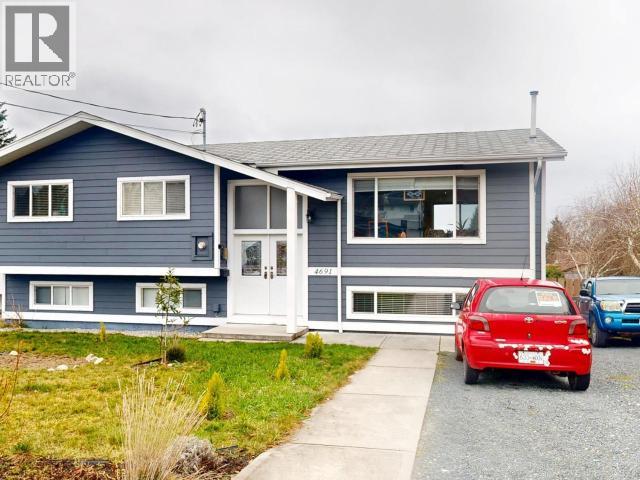 4691 REDONDA AVE, Powell River, British Columbia