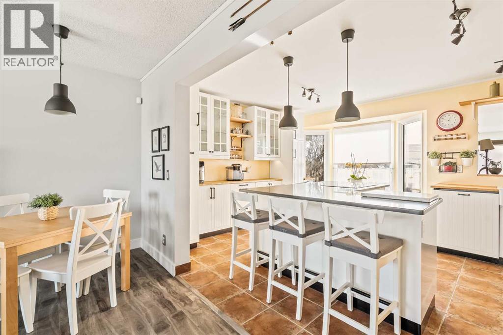 5919 Temple Drive Ne, Calgary, Alberta  T1Y 3B5 - Photo 9 - A2285959