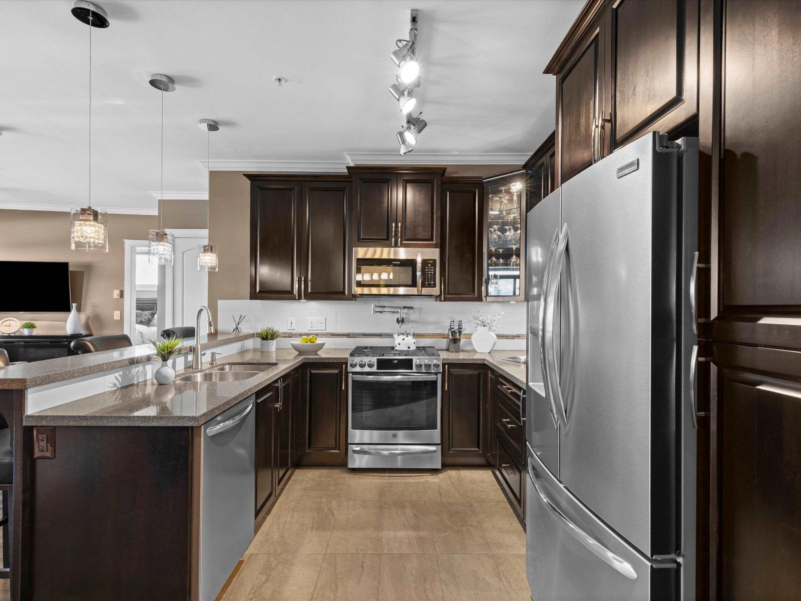 514 32445 Simon Avenue, Abbotsford, British Columbia  V2T 0G7 - Photo 2 - R3096328