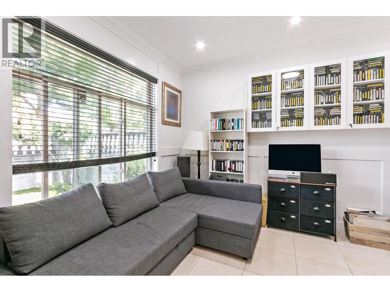 1060 E 61st Avenue, Vancouver, British Columbia  V5X 2C4 - Photo 12 - R3091487