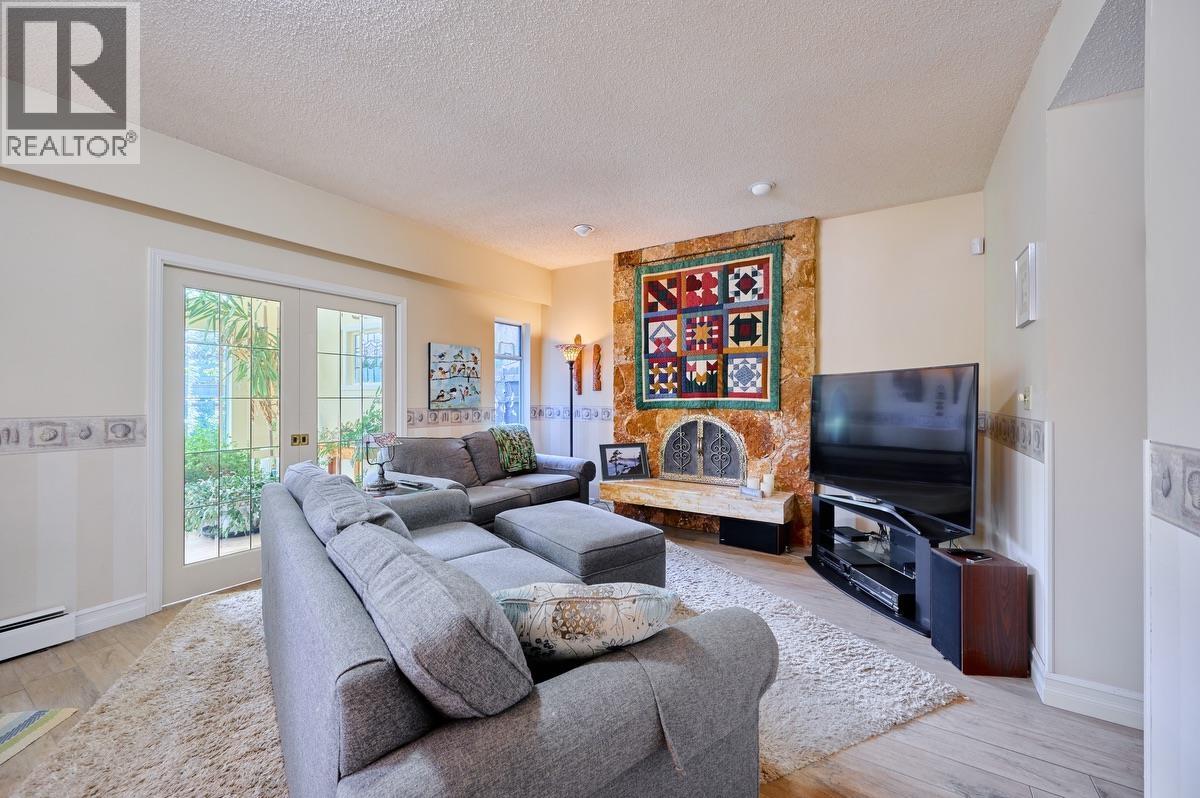 4228 Craigflower Drive, Richmond, British Columbia  V7C 4W3 - Photo 9 - R3096243