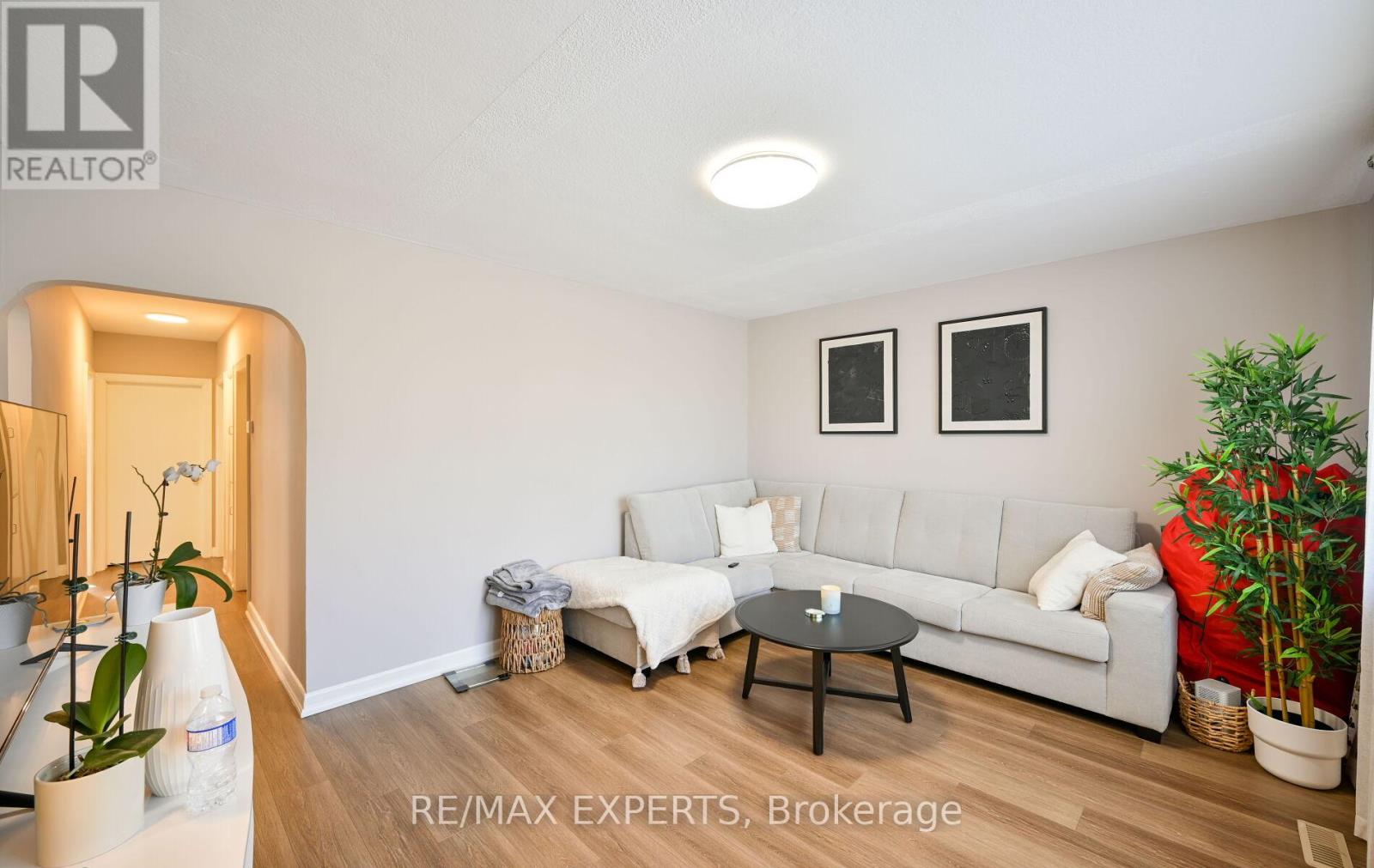 Upper - 3108 Parkerhill Road, Mississauga, Ontario  L5B 1V5 - Photo 3 - W12842164