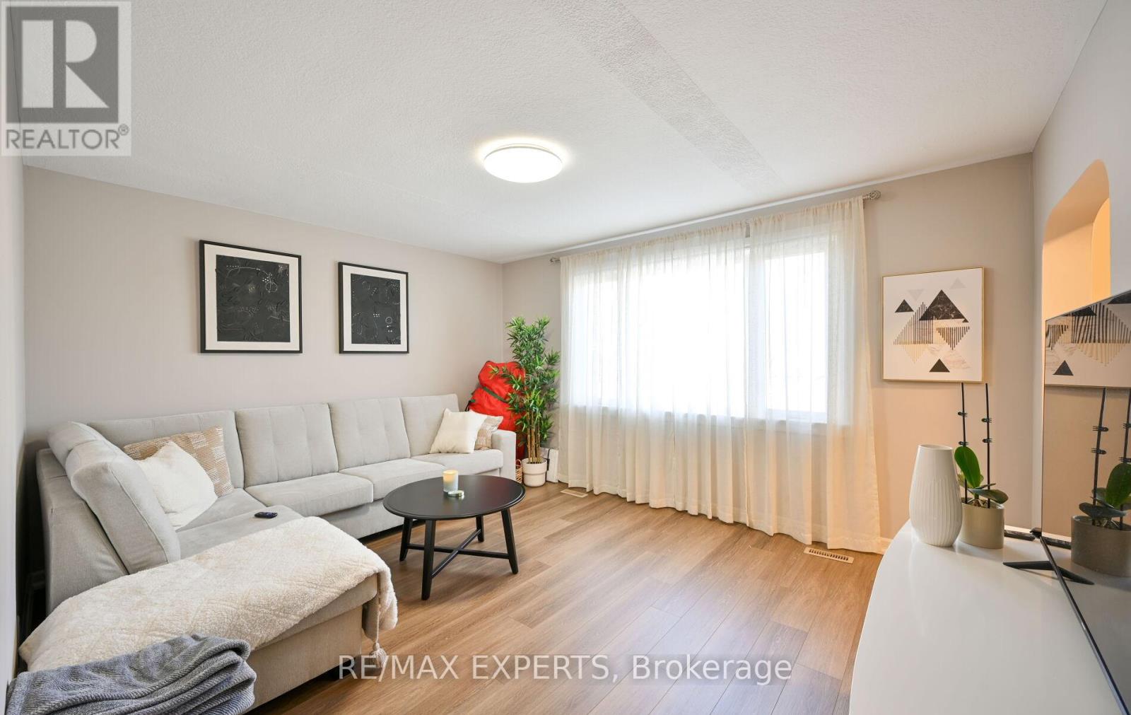 Upper - 3108 Parkerhill Road, Mississauga, Ontario  L5B 1V5 - Photo 4 - W12842164