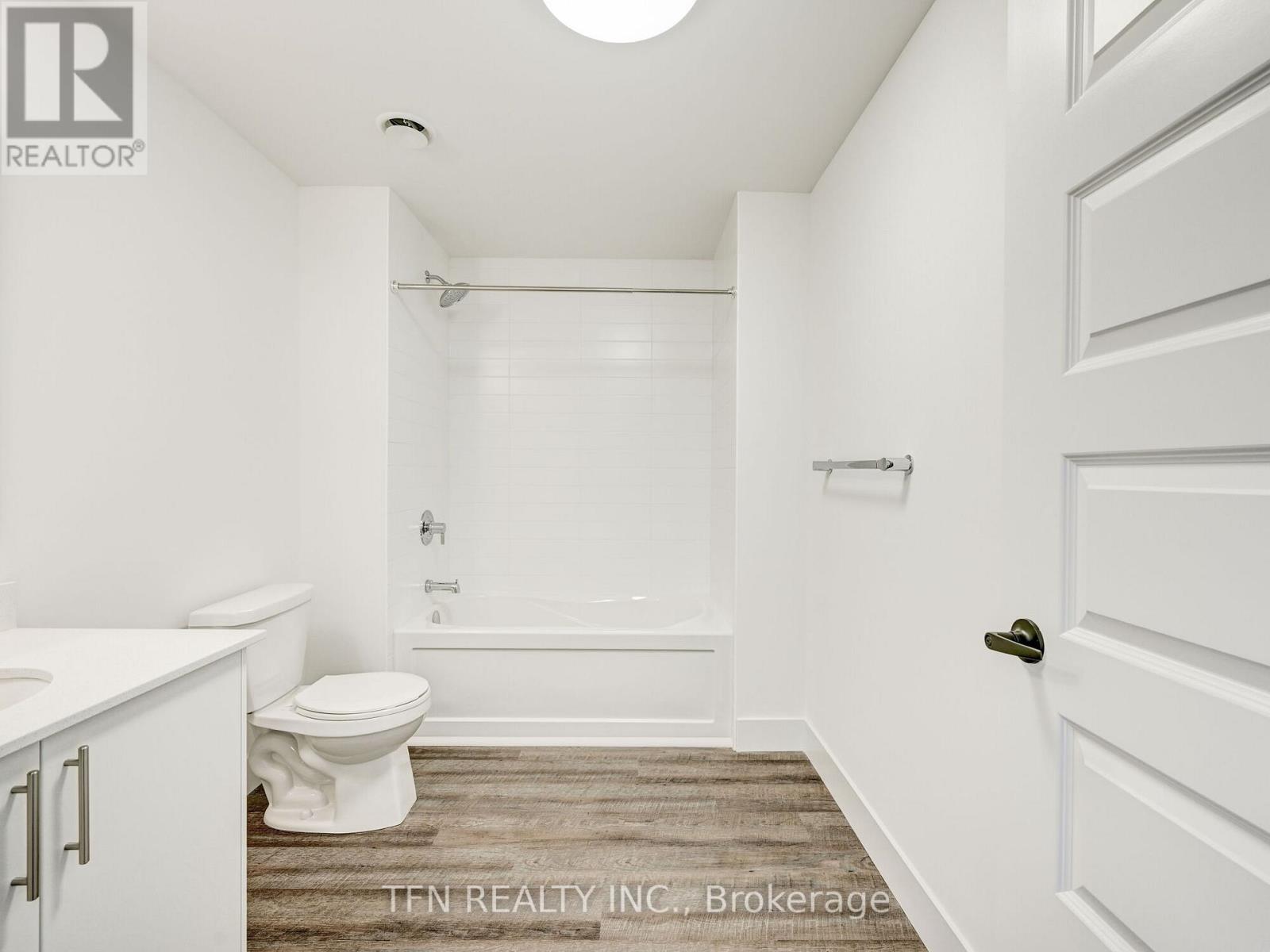 211 - 107 Rogers Street, Waterloo, Ontario  N2J 1A4 - Photo 21 - X12846188