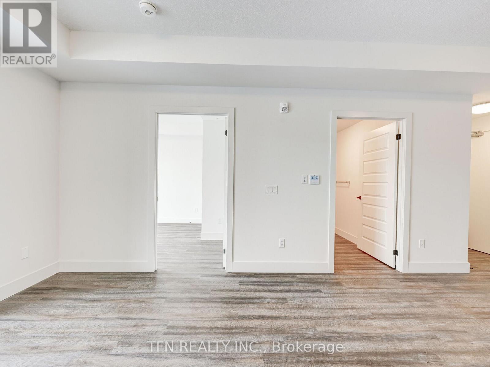 211 - 107 Rogers Street, Waterloo, Ontario  N2J 1A4 - Photo 14 - X12846188