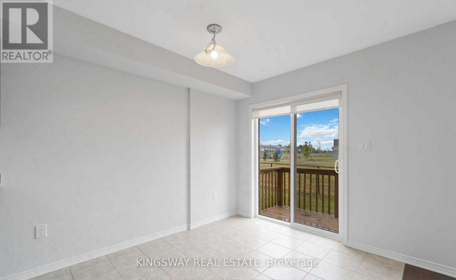 17 Armes Street, Hamilton, Ontario  L0R 1C0 - Photo 9 - X12846542