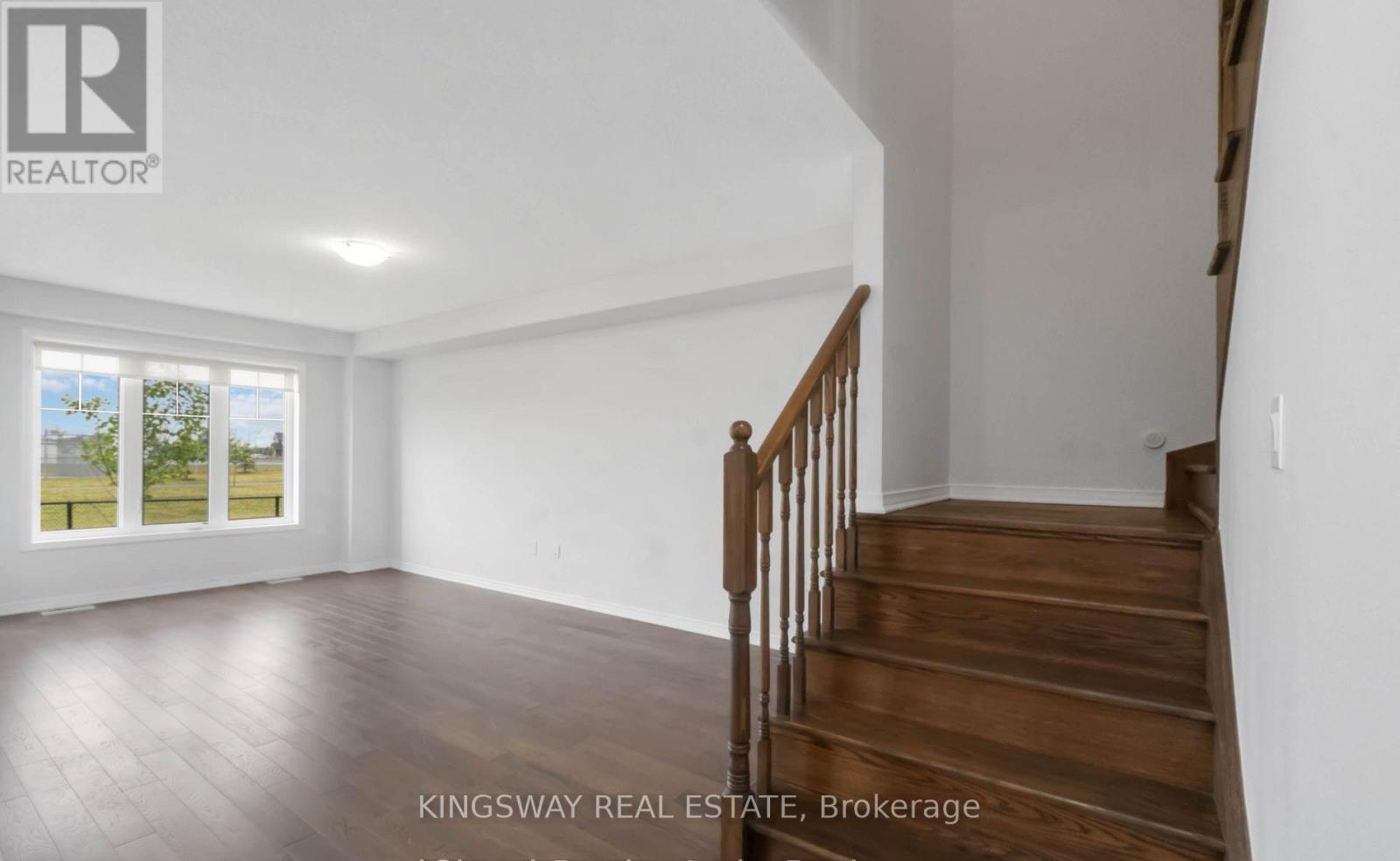 17 Armes Street, Hamilton, Ontario  L0R 1C0 - Photo 6 - X12846542