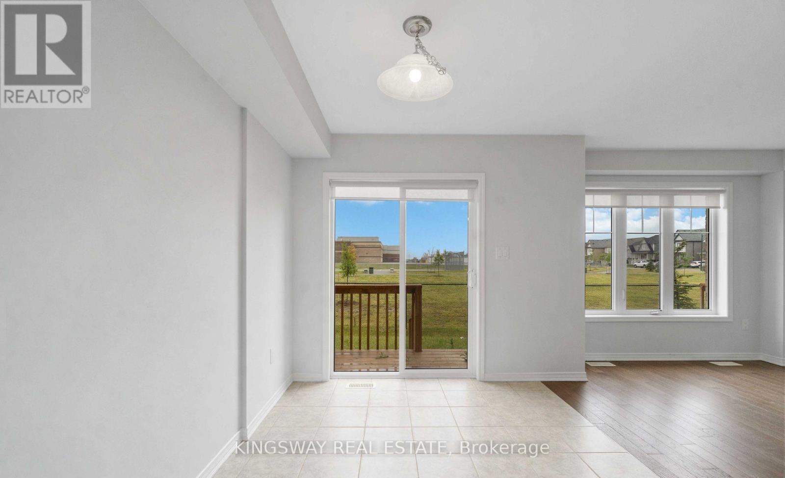 17 Armes Street, Hamilton, Ontario  L0R 1C0 - Photo 10 - X12846542