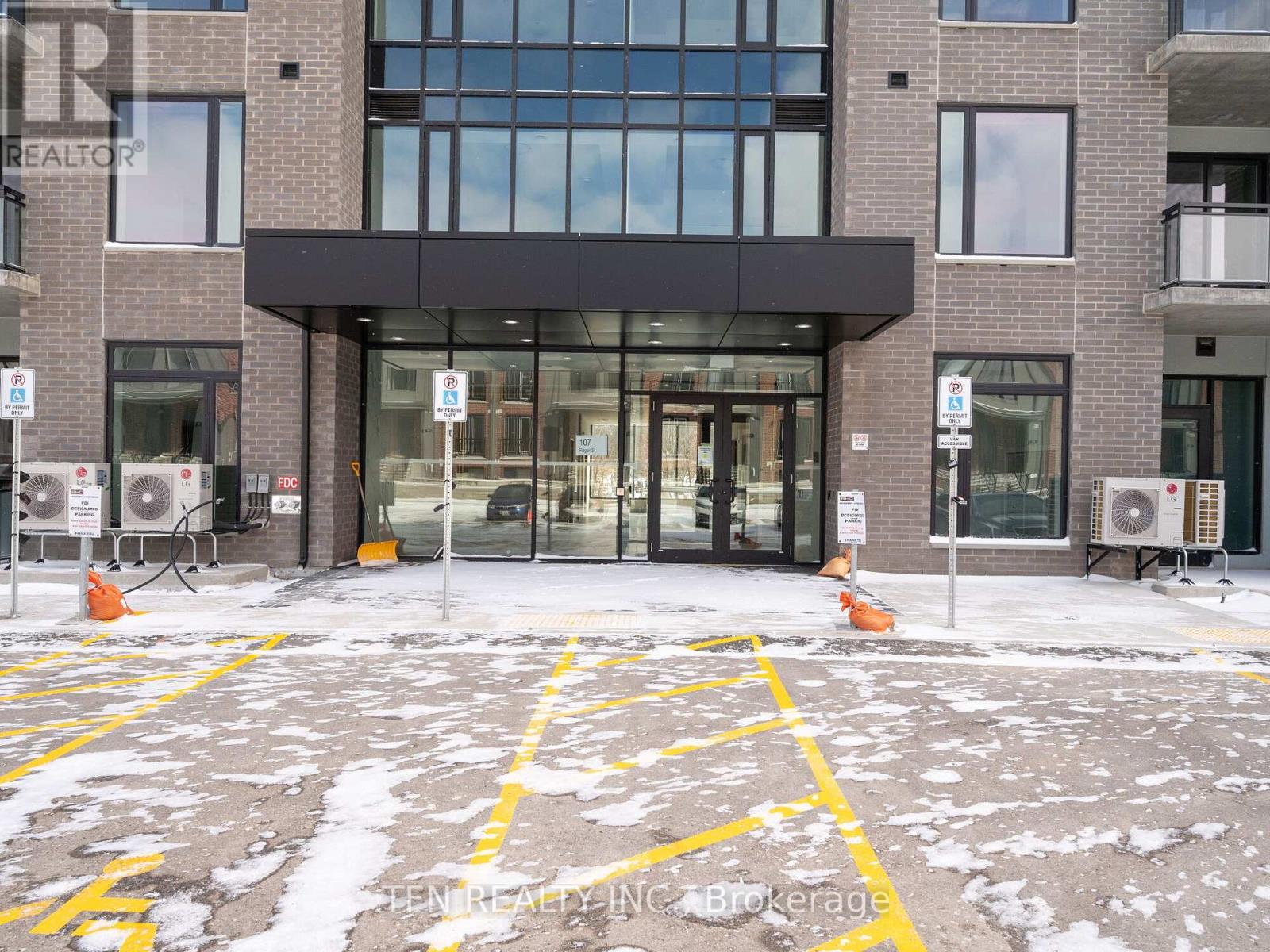 211 - 107 Rogers Street, Waterloo, Ontario  N2J 1A4 - Photo 2 - X12846188