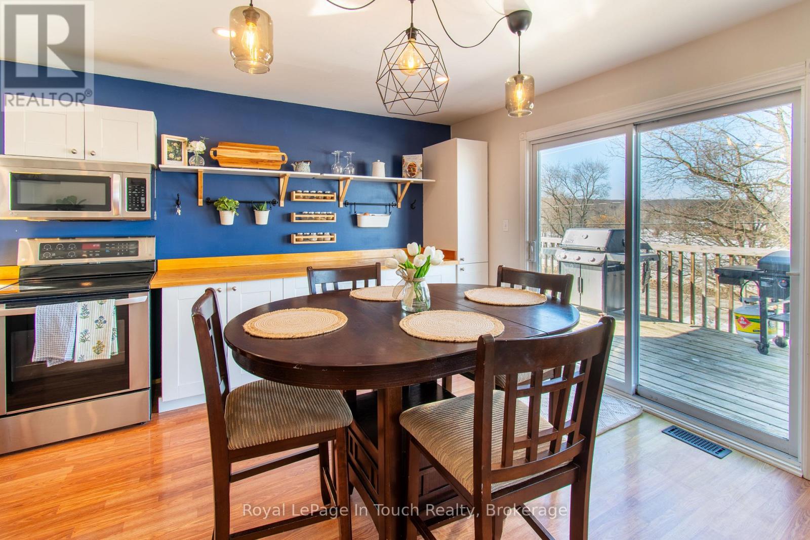 108 Robert Street N, Penetanguishene, Ontario  L9M 1P1 - Photo 12 - S12846680