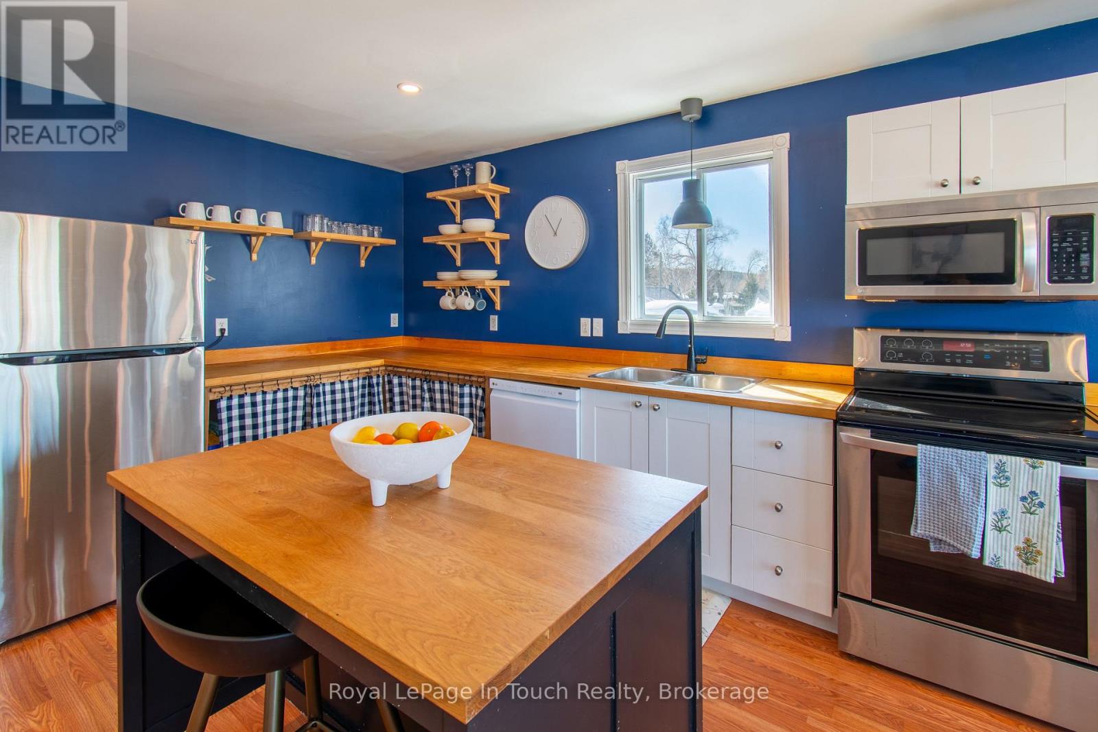 108 Robert Street N, Penetanguishene, Ontario  L9M 1P1 - Photo 13 - S12846680