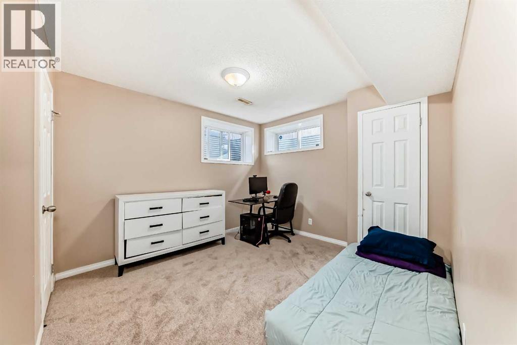 79 Saddlebrook Common Ne, Calgary, Alberta  T3J 0J6 - Photo 42 - A2287147