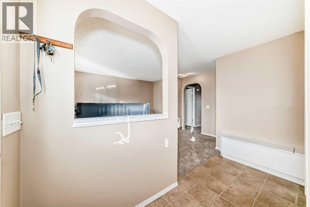 79 Saddlebrook Common Ne, Calgary, Alberta  T3J 0J6 - Photo 18 - A2287147