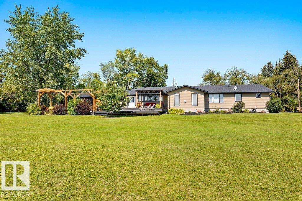 25421 Twp Road 554, Rural Sturgeon County, Alberta  T8R 2G7 - Photo 5 - E4469432