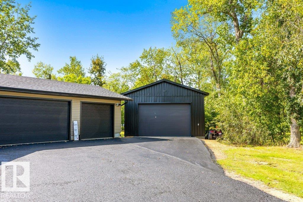 25421 Twp Road 554, Rural Sturgeon County, Alberta  T8R 2G7 - Photo 54 - E4469432