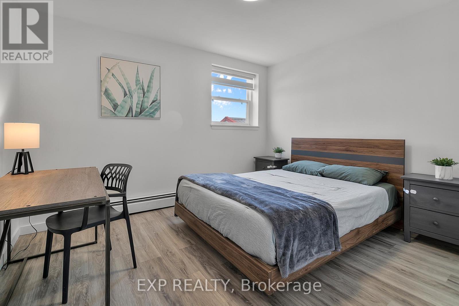 1 - 4595 Queen Street, Niagara Falls (Downtown), Ontario  L2E 2L7 - Photo 10 - X12846652