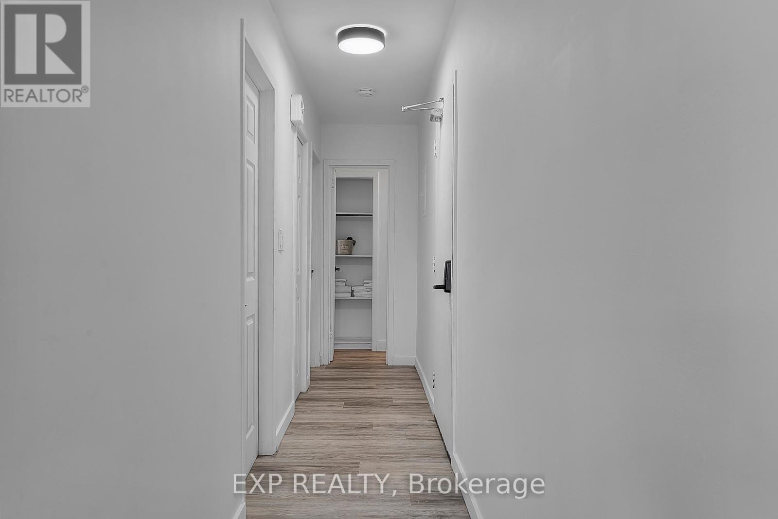 1 - 4595 Queen Street, Niagara Falls (Downtown), Ontario  L2E 2L7 - Photo 7 - X12846652