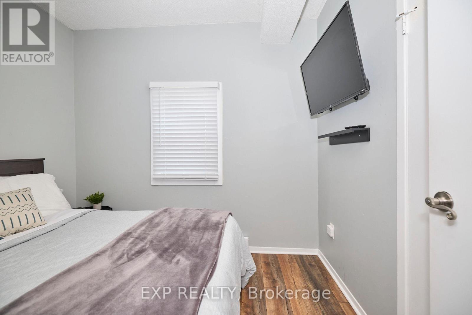 1 - 4675 Queen Street, Niagara Falls, Ontario  L2E 2L9 - Photo 10 - X12846710